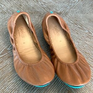 Tieks Camel color size 6